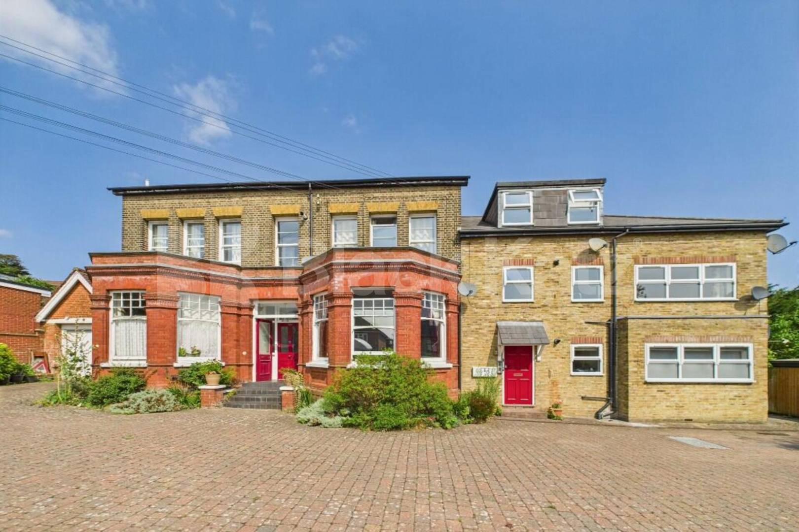 Two Bedroom First Floor Flat in Character Conversion, New Barnet Bulwer Road, New Barnet